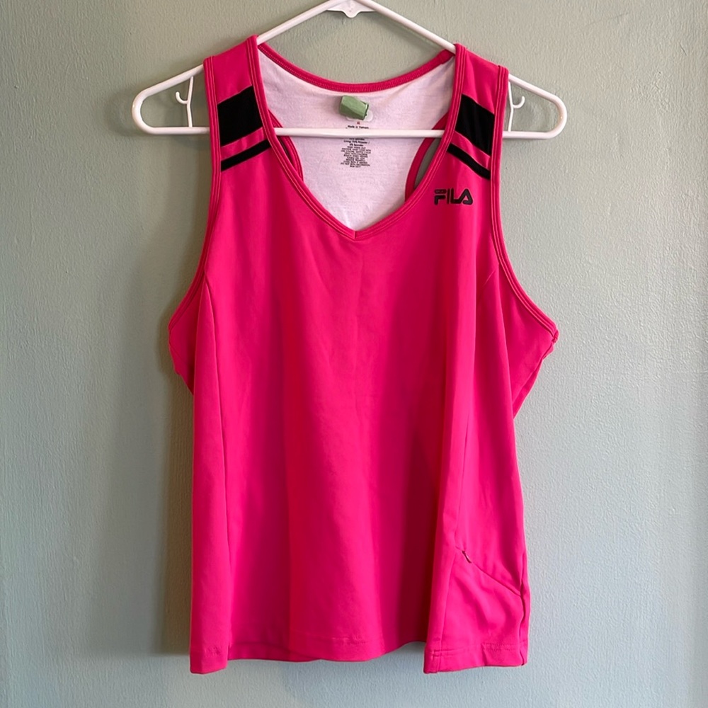 Fila Tank Size XL - Picture 1 of 3